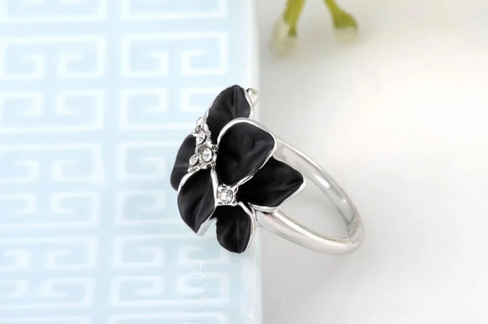 Black Floral Statement Ring Women Rose Gold Crystal