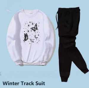 Butterfly Print Fleece Tracksuit for Women | Trendy Winter Sweatshirt Set
